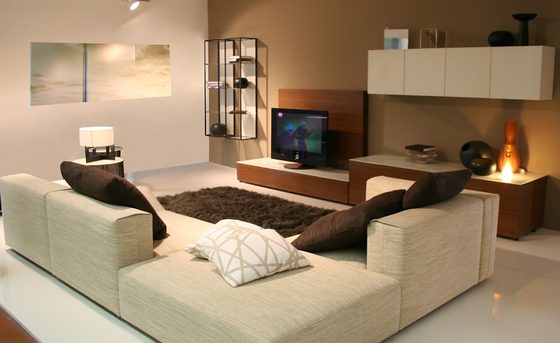 El living de un departamento amoblado